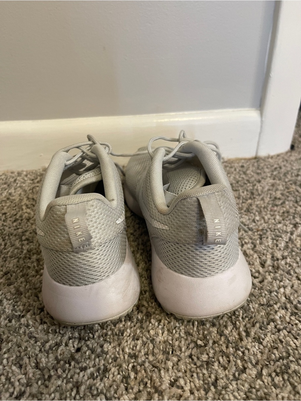 Nike Golf Women's Light Gray Mesh Athletic Sneakers - Picture 2 of 7